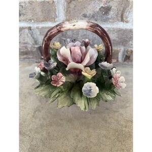 Vintage Porcelain Capodimonte Italy Flower Basket Floral Bouquet Figurine 7"x8"
